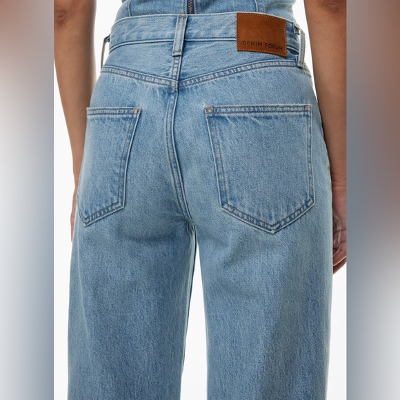 Aritzia denim forum The Farrah Hi-Rise Wide Leg Jean light blue size 23, 28L - Picture 10 of 11